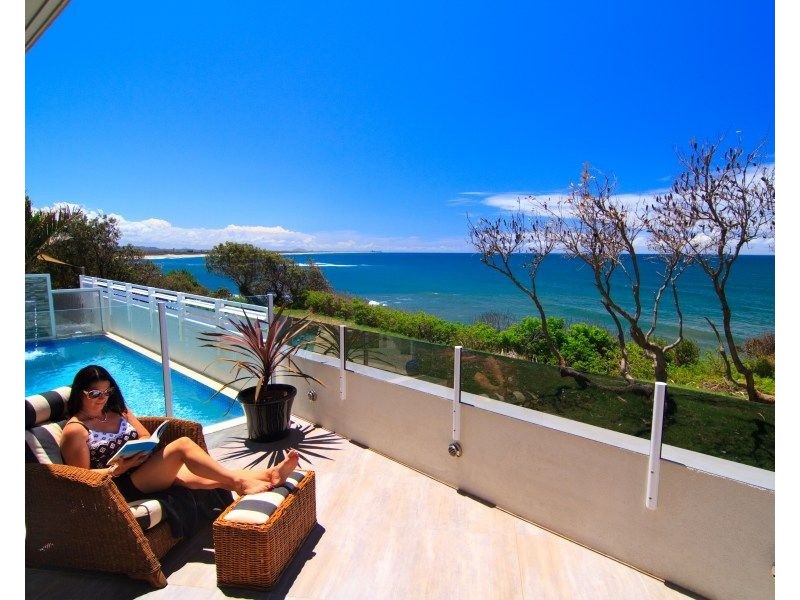 1 McIlwraith Street, Moffat Beach QLD 4551