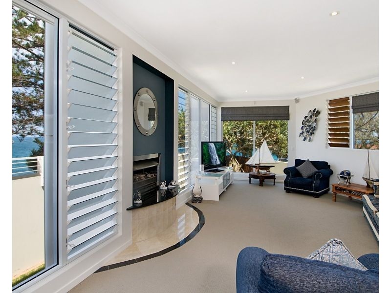 1 McIlwraith Street, Moffat Beach QLD 4551