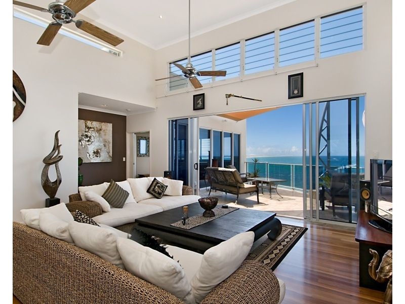 1 McIlwraith Street, Moffat Beach QLD 4551