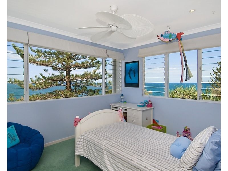 1 McIlwraith Street, Moffat Beach QLD 4551