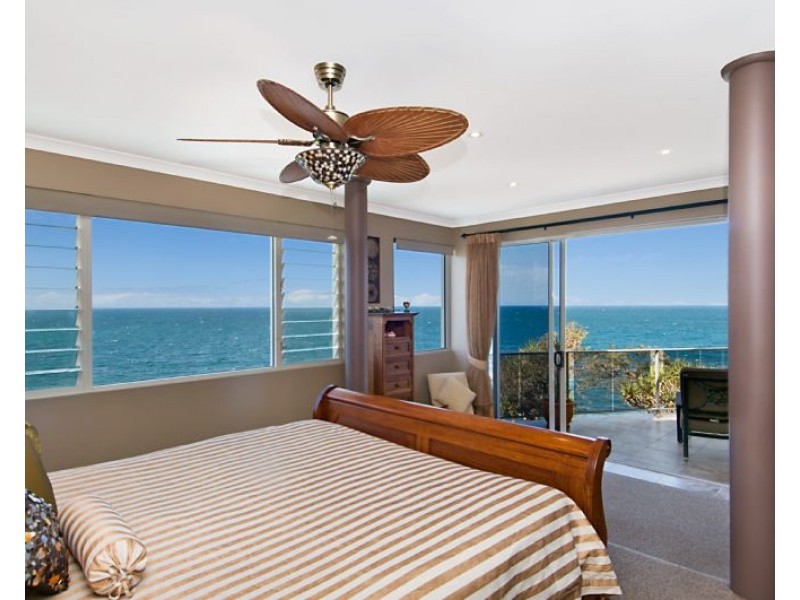 1 McIlwraith Street, Moffat Beach QLD 4551