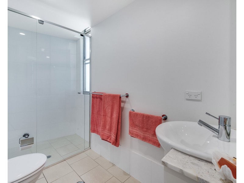Unit 301/42 Queen Street, Kings Beach QLD 4551