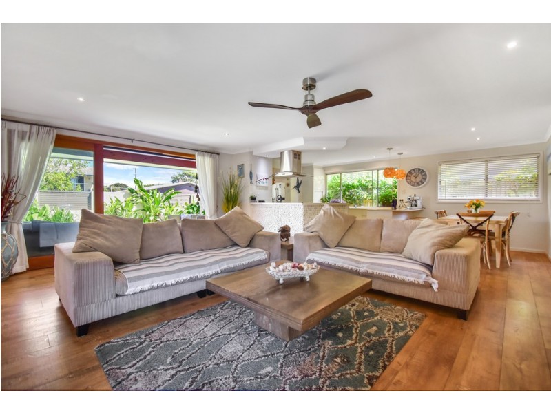 1 Mandara Drive, Wurtulla QLD 4575