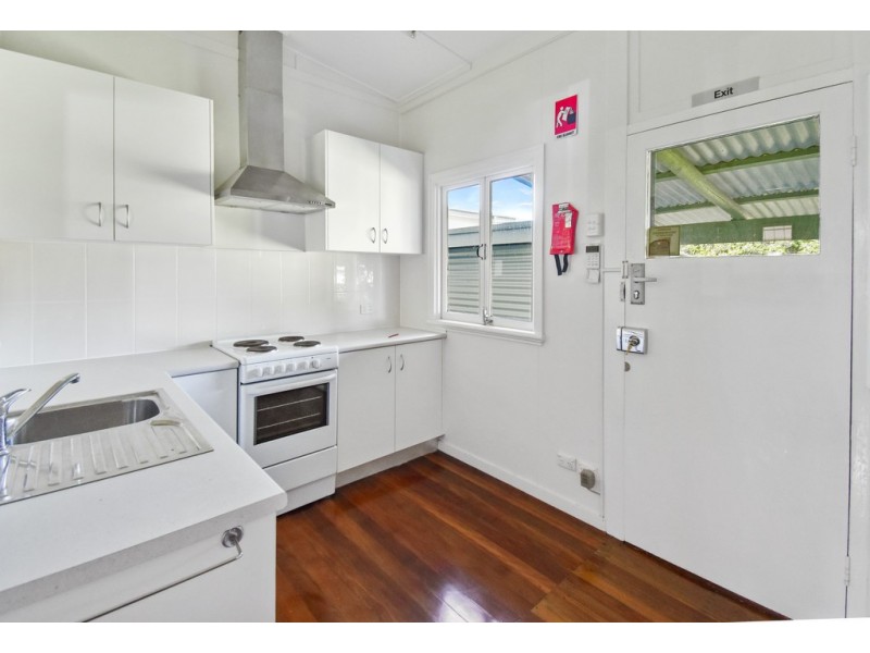 5 Fourth Avenue, Caloundra QLD 4551