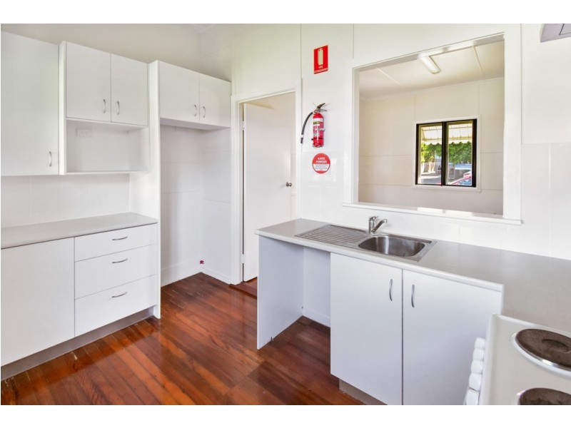 5 Fourth Avenue, Caloundra QLD 4551