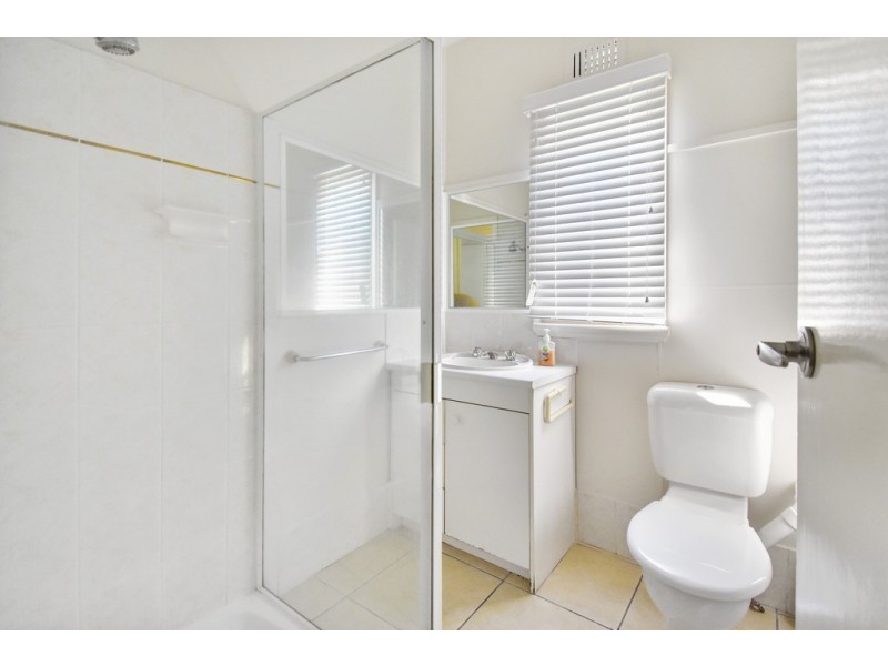 5 Fourth Avenue, Caloundra QLD 4551