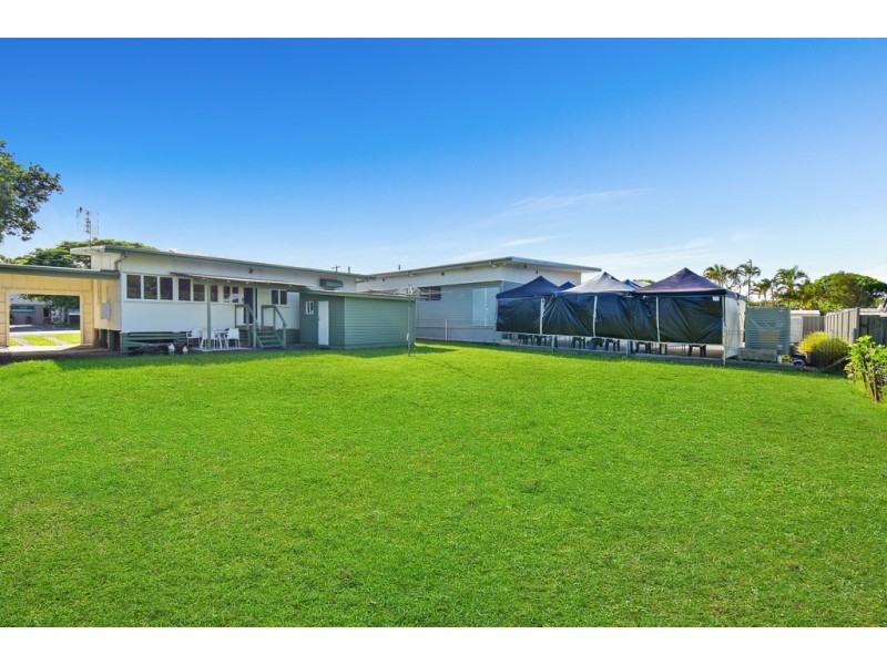 5 Fourth Avenue, Caloundra QLD 4551
