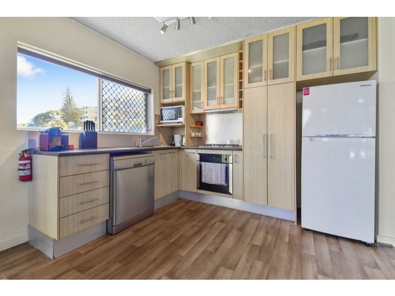 10/5 Dingle Avenue, Kings Beach QLD 4551