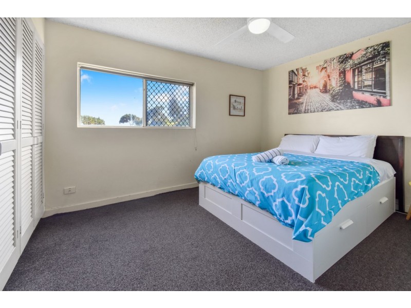 10/5 Dingle Avenue, Kings Beach QLD 4551