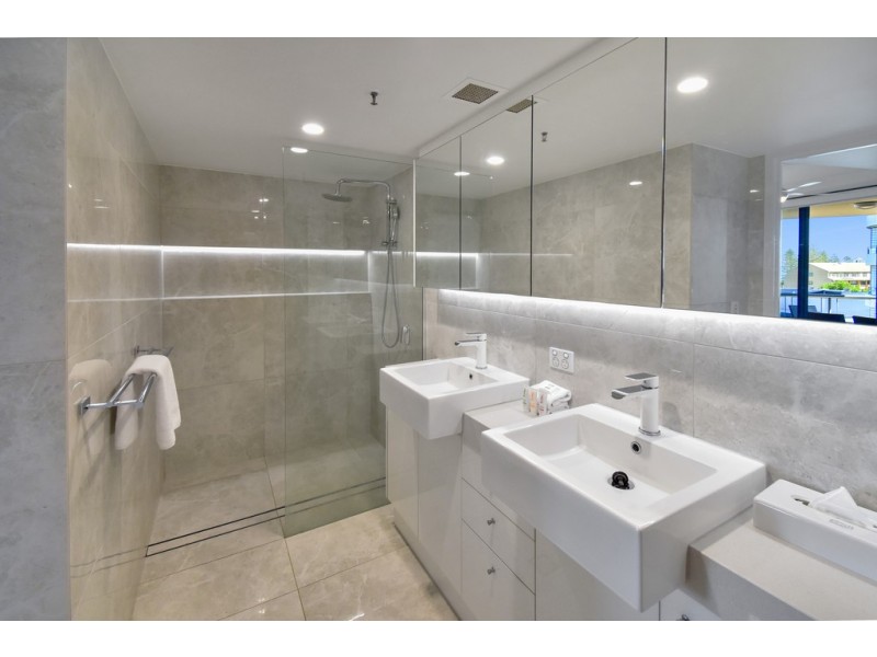 92/38 Bulcock Beach Esplanade, Caloundra QLD 4551