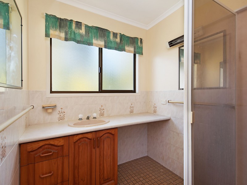 19 Val Crescent, Noosaville QLD 4566