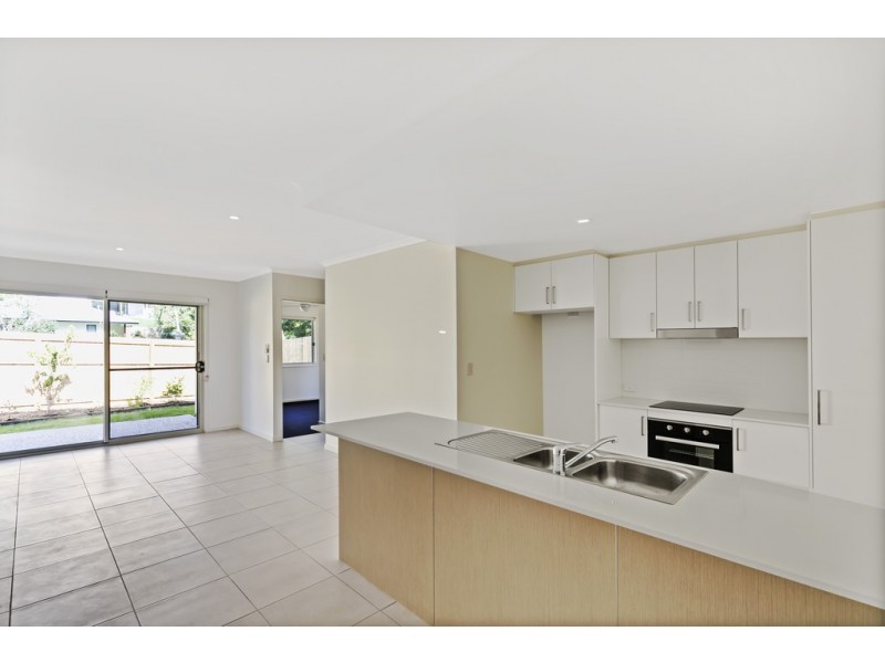 Unit 2/12 Macaranga Place, Palmwoods QLD 4555