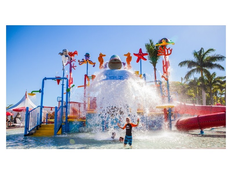 Unit 29/2 Landsborough Parade, Golden Beach QLD 4551