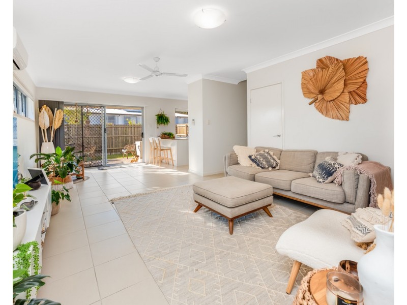 25/17 Greensboro Place, Little Mountain QLD 4551