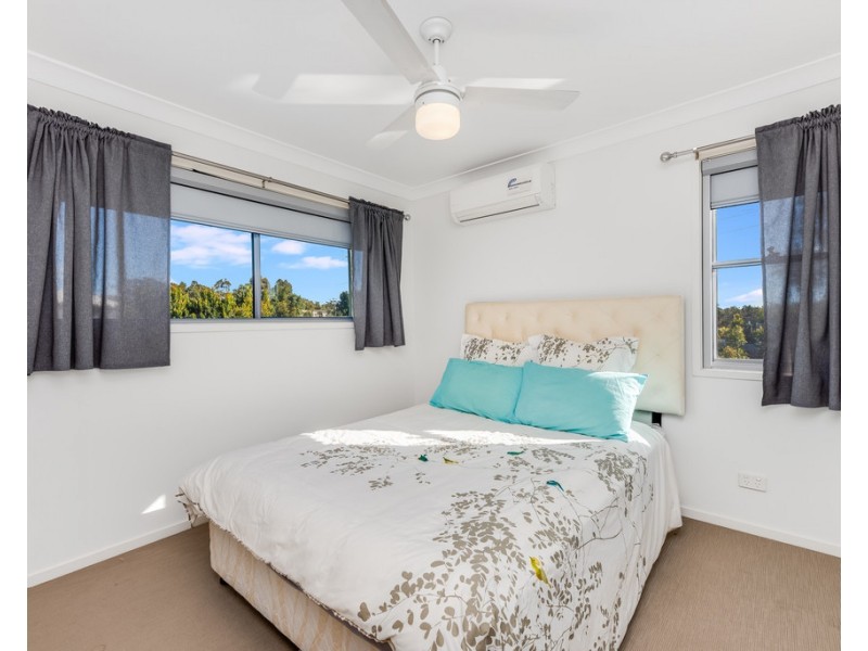 25/17 Greensboro Place, Little Mountain QLD 4551