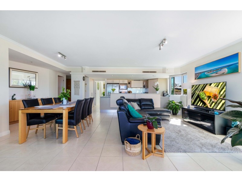 Unit 101/4 Queen Street, Kings Beach QLD 4551