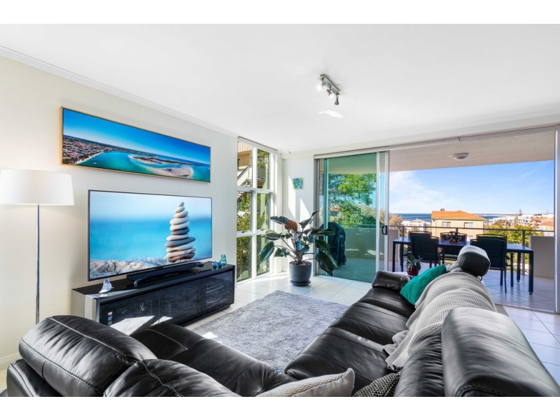 Unit 101/4 Queen Street, Kings Beach QLD 4551