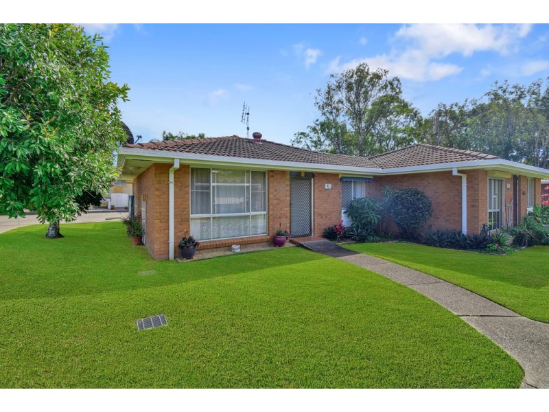 1/96 Beerburrum Street, Battery Hill QLD 4551