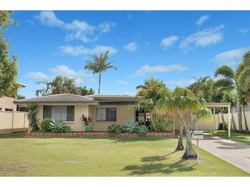 1 Cunningham Court, Golden Beach QLD 4551