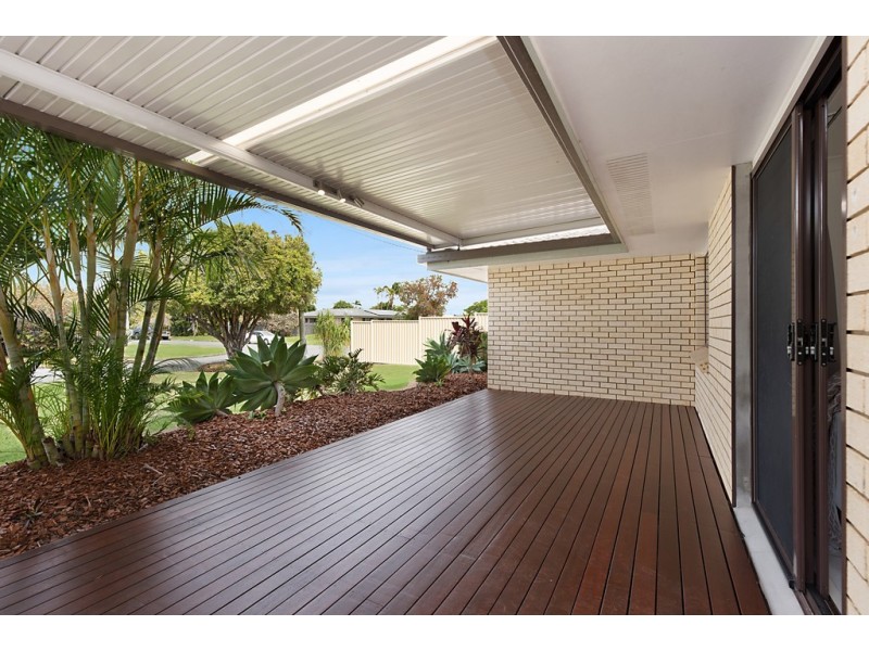 1 Cunningham Court, Golden Beach QLD 4551