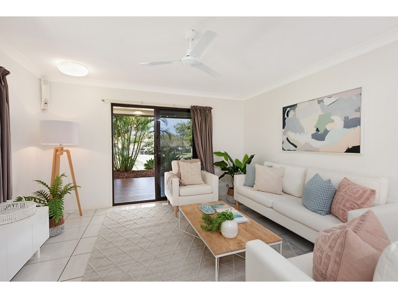 1 Cunningham Court, Golden Beach QLD 4551