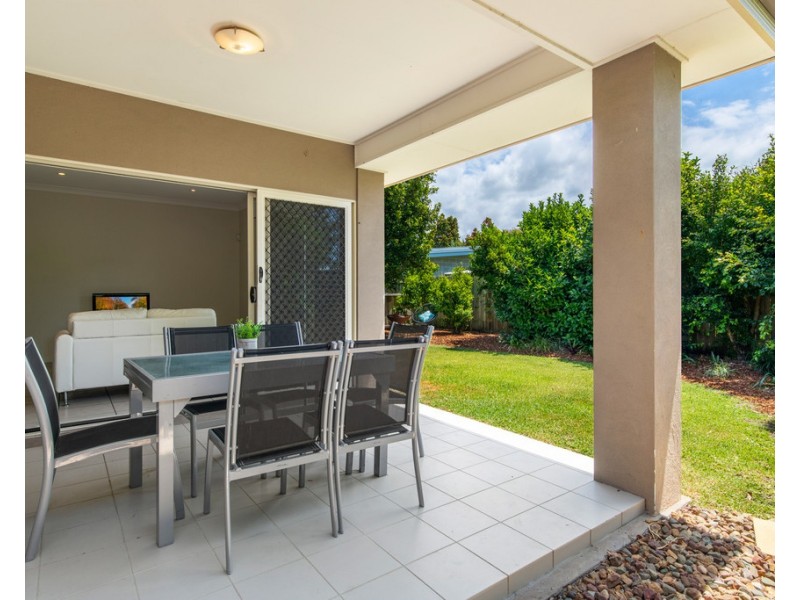 6 Pebbly Creek Crescent, Little Mountain QLD 4551