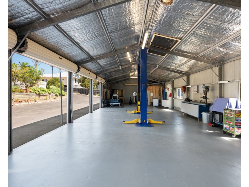 5 Ironbark Road, Little Mountain QLD 4551