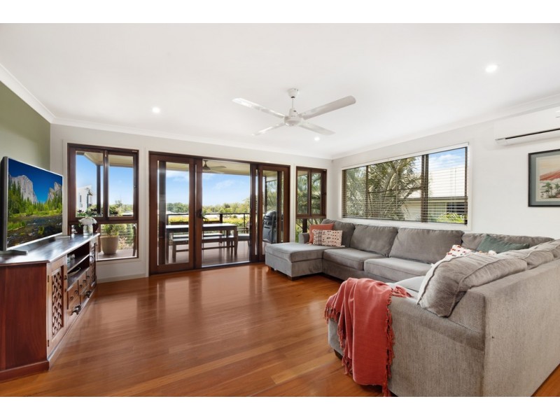 6 Greensboro Place, Little Mountain QLD 4551