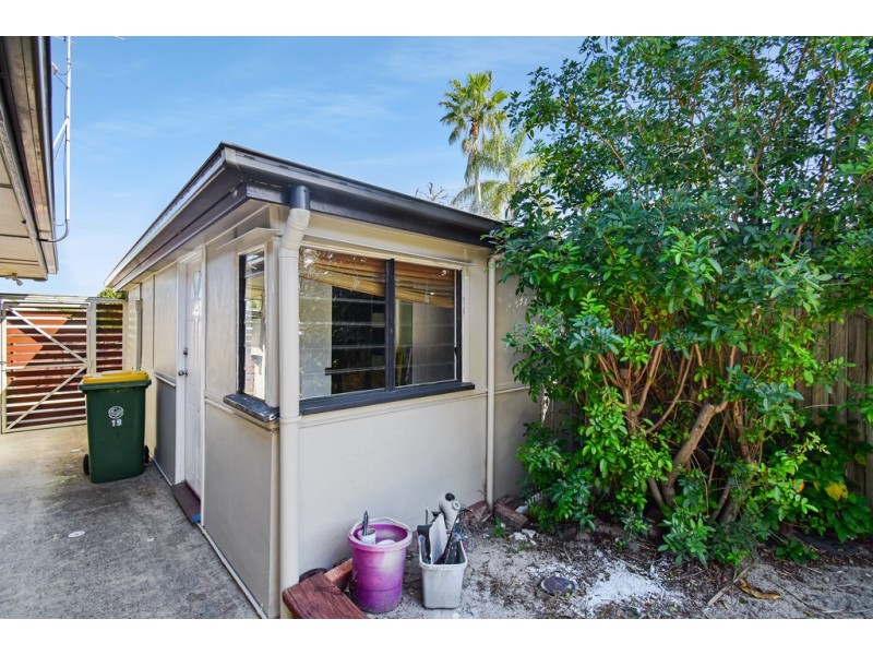 19 Oval Avenue, Caloundra QLD 4551