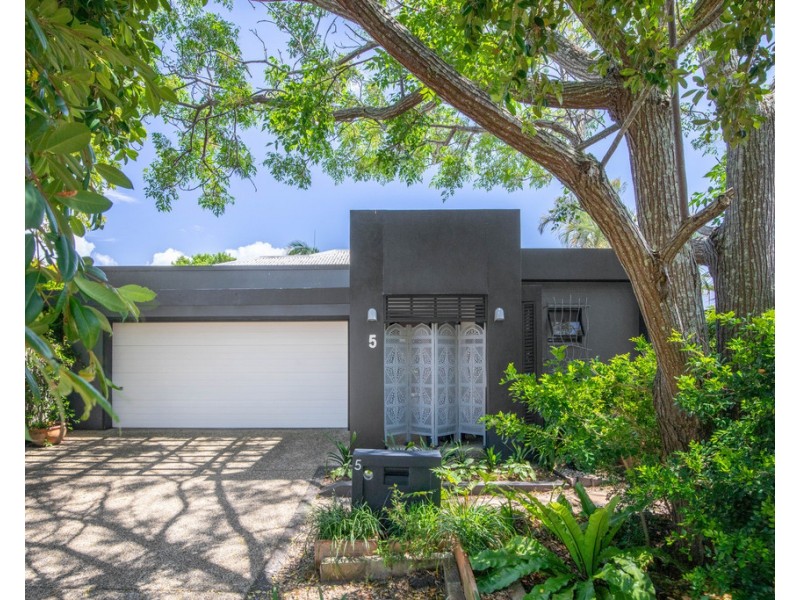 5 Wisteria Place, Currimundi QLD 4551
