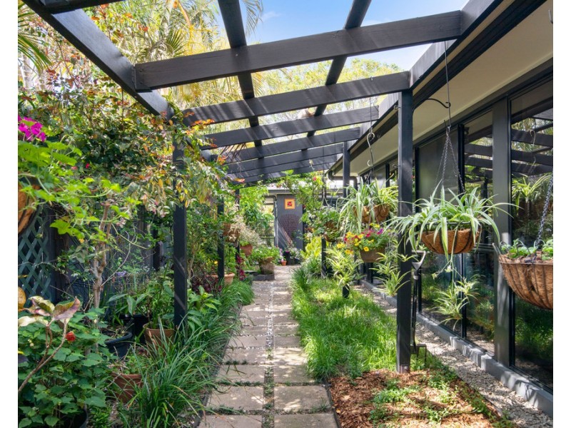 5 Wisteria Place, Currimundi QLD 4551