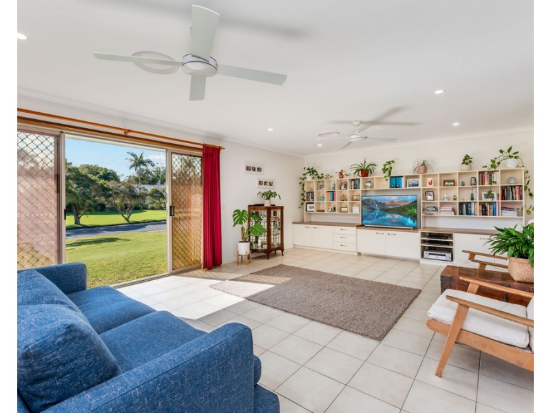 4 Ironbark Road, Little Mountain QLD 4551