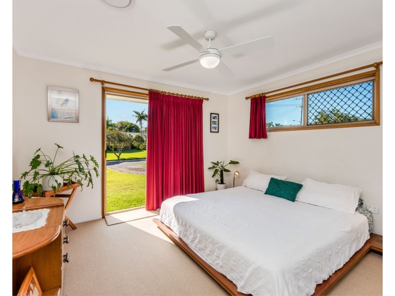 4 Ironbark Road, Little Mountain QLD 4551