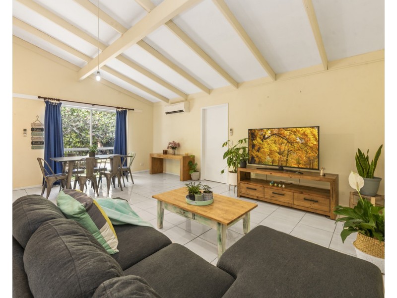 5 Applegum Drive, Little Mountain QLD 4551