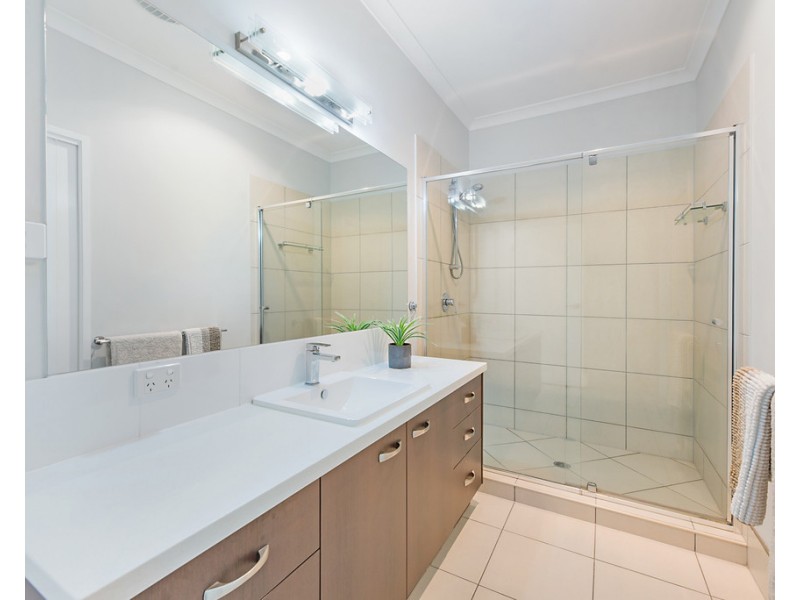 20 Carisbrook Court, Little Mountain QLD 4551