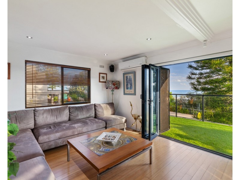 36 Esplanade Headland, Kings Beach QLD 4551