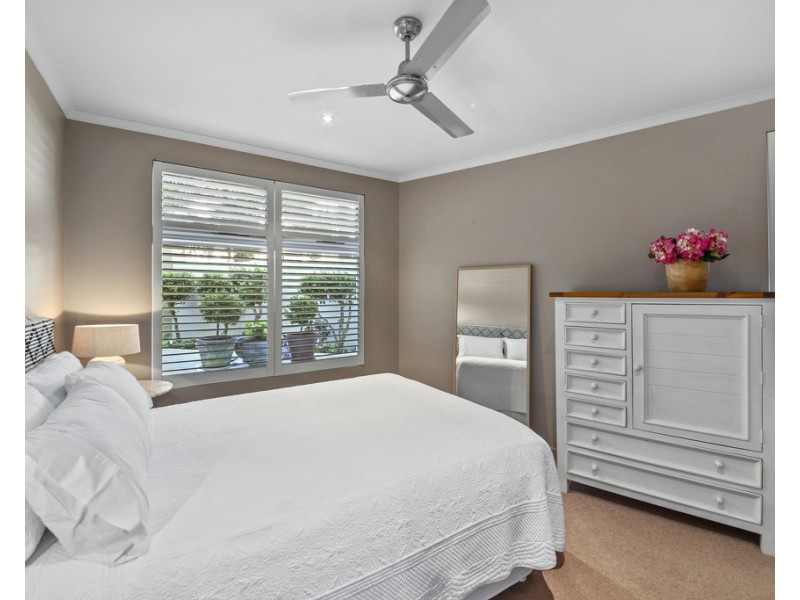 2/93 Landsborough Parade, Golden Beach QLD 4551