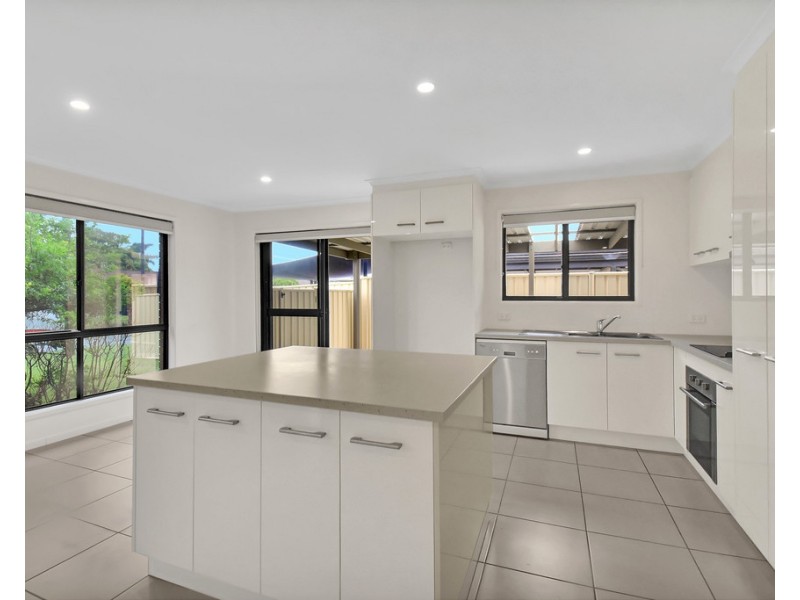 37 Lapoinya Crescent, Warana QLD 4575