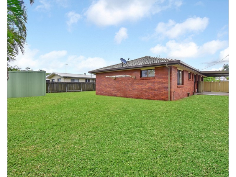 37 Lapoinya Crescent, Warana QLD 4575