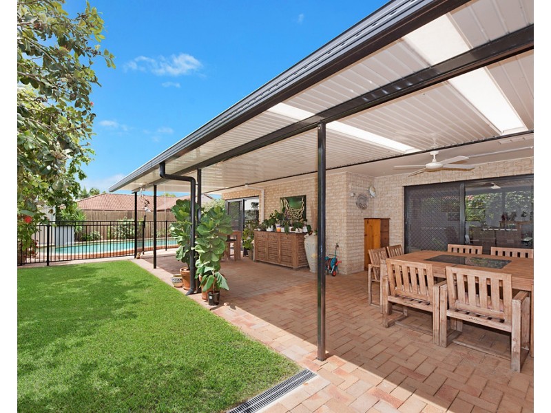 8 Investigator Place, Pelican Waters QLD 4551