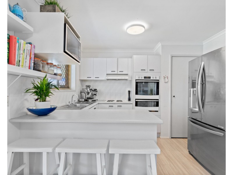 17 Tudor Court, Beerwah QLD 4519