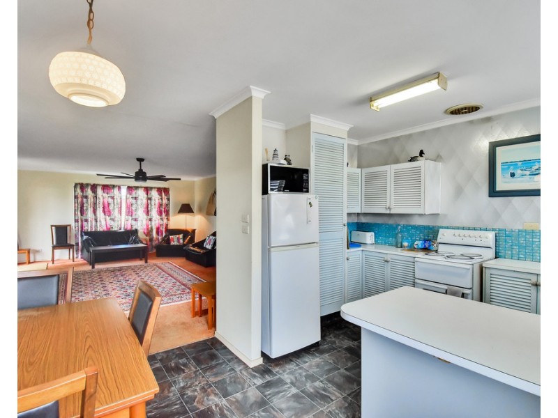 5 Collins Lane, Golden Beach QLD 4551