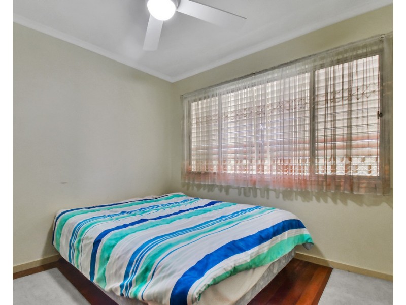 5 Collins Lane, Golden Beach QLD 4551