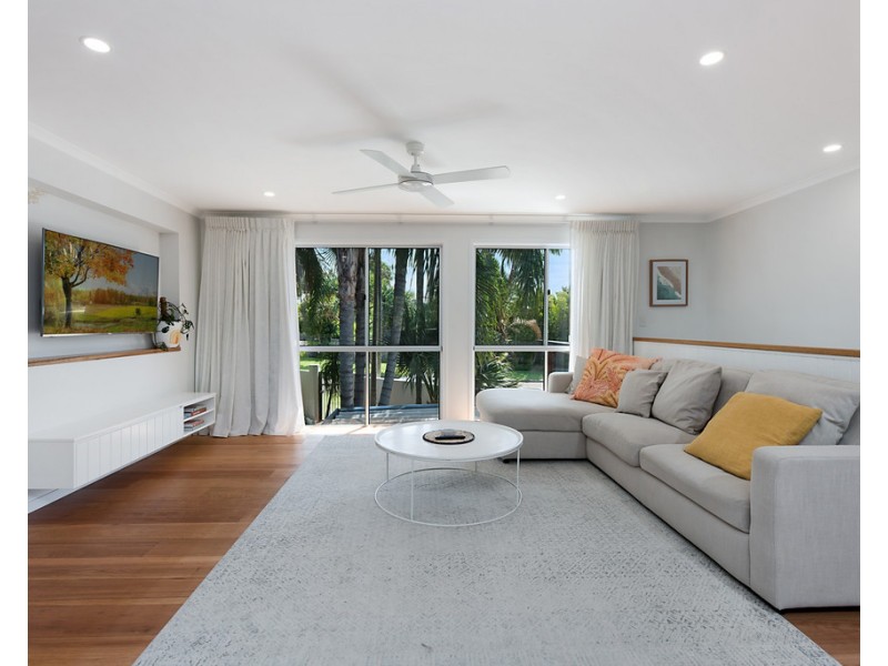 5 Market Place, Shelly Beach QLD 4551