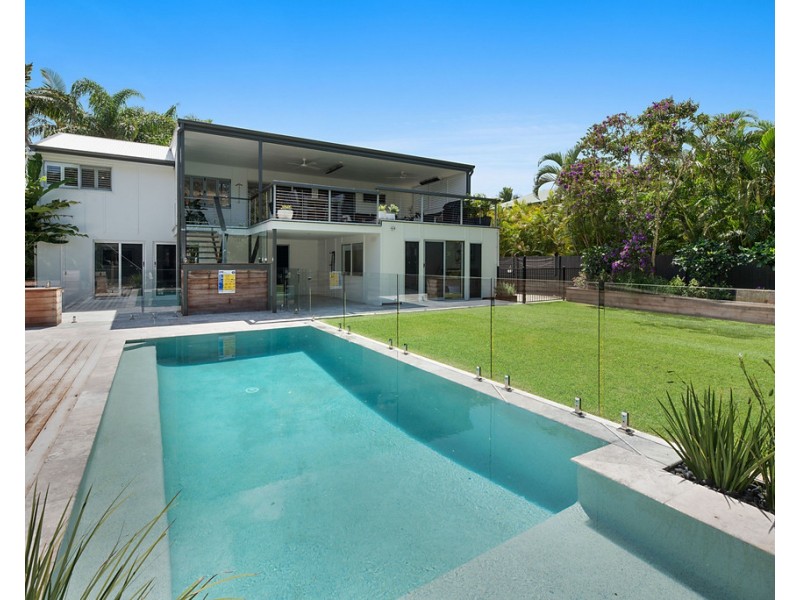 5 Market Place, Shelly Beach QLD 4551