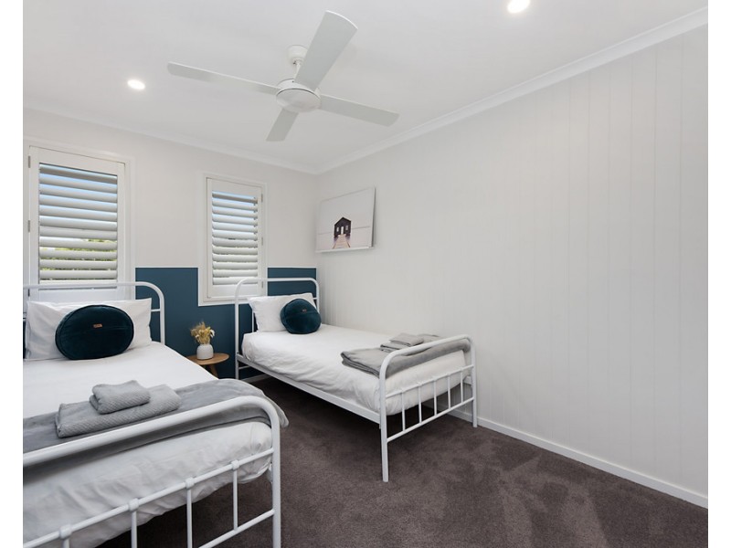 5 Market Place, Shelly Beach QLD 4551