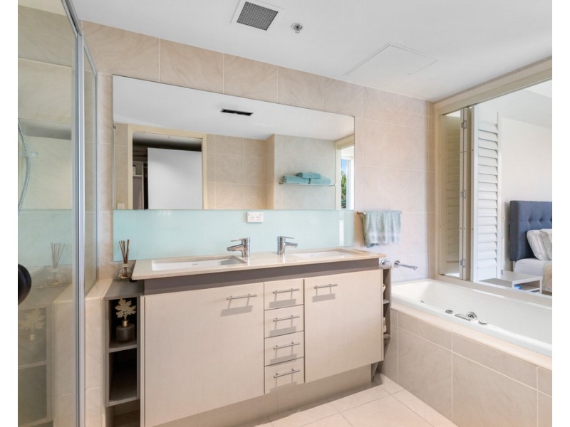 Unit 102/4 Queen Street, Kings Beach QLD 4551