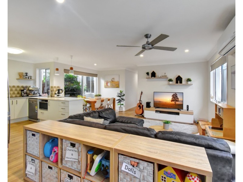 14 Vincent Avenue, Sippy Downs QLD 4556