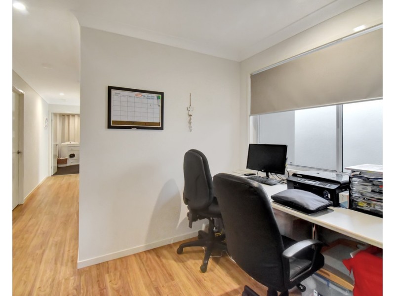 14 Vincent Avenue, Sippy Downs QLD 4556