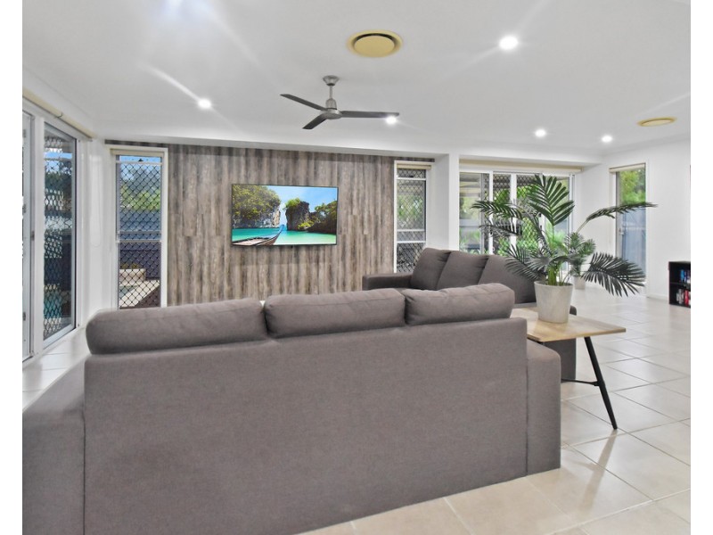 11 Otway Street, Caloundra West QLD 4551